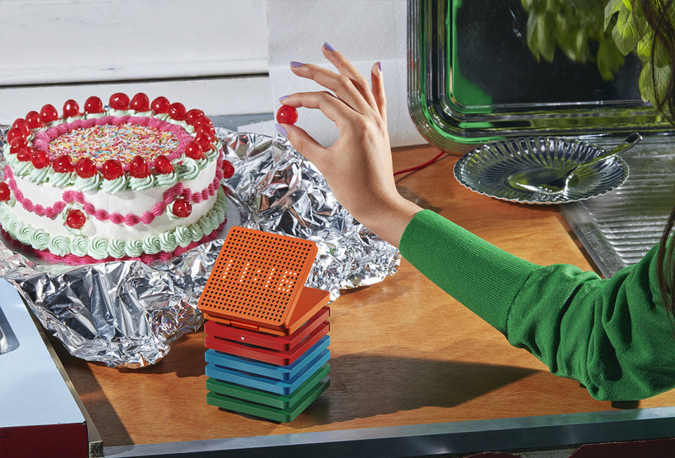 Obsessing over David Brandon Geeting's use of hard light and bright colour